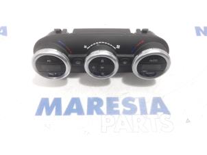 Gebruikte Kachel Bedieningspaneel Alfa Romeo Giulietta (940) 1.6 JTDm 16V Prijs € 99,99 Margeregeling aangeboden door Maresia Parts