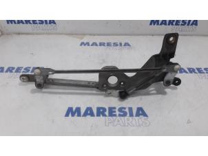 Gebruikte Ruitenwis Mechaniek Fiat Idea (350AX) 1.4 16V Prijs € 35,00 Margeregeling aangeboden door Maresia Parts