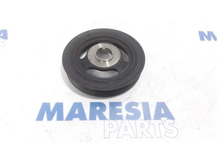 Gebruikte Poelie Krukas Peugeot Partner Tepee (7A/B/C/D/E/F/G/J/P/S) 1.6 HDI 75 16V Prijs € 30,25 Inclusief btw aangeboden door Maresia Parts