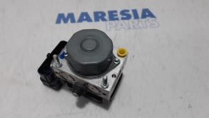 Gebruikte ABS Pomp Renault Kangoo/Grand Kangoo (KW) 1.2 16V TCE Prijs € 151,19 Inclusief btw aangeboden door Maresia Parts