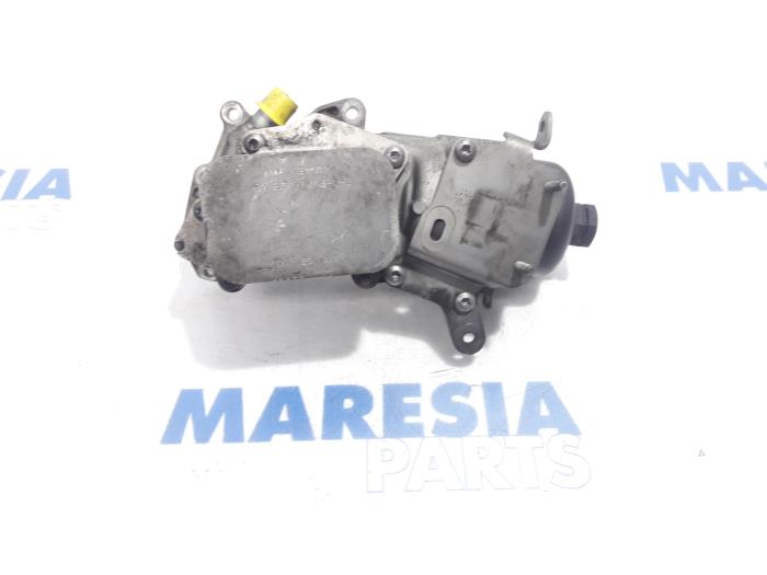 Gebruikte Oliefilterhouder Citroen Berlingo 1.6 Hdi 75 Prijs € 60,50 Inclusief btw aangeboden door Maresia Parts