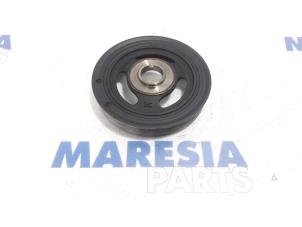 Gebruikte Krukas Poelie Citroen Berlingo 1.6 Hdi 75 Prijs € 30,25 Inclusief btw aangeboden door Maresia Parts