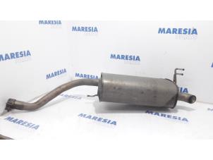 Gebruikte Uitlaat Einddemper Opel Combo 1.3 CDTI 16V Prijs € 36,30 Inclusief btw aangeboden door Maresia Parts
