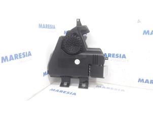 Gebruikte Subwoofer Citroen DS3 (SA) 1.6 Blue Hdi 100 Prijs € 49,99 Margeregeling aangeboden door Maresia Parts