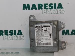 Gebruikte Airbag Module Renault Clio Prijs € 100,00 Margeregeling aangeboden door Maresia Parts