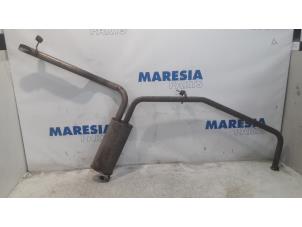 Gebruikte Uitlaat Einddemper Renault Trafic New (JL) 2.0 dCi 16V 115 Prijs € 72,60 Inclusief btw aangeboden door Maresia Parts