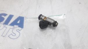 Gebruikte Injector (benzine injectie) Fiat Punto Evo (199) 1.4 Prijs € 25,00 Margeregeling aangeboden door Maresia Parts