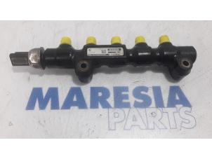 Gebruikte Injector brug Peugeot Bipper (AA) 1.4 HDi Prijs € 30,00 Margeregeling aangeboden door Maresia Parts