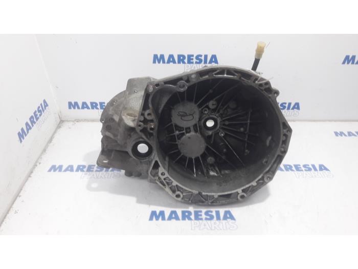Gebruikte Versnellingsbakhuis Renault Laguna III Estate (KT) 2.0 Turbo 16V GT Prijs € 99,95 Margeregeling aangeboden door Maresia Parts
