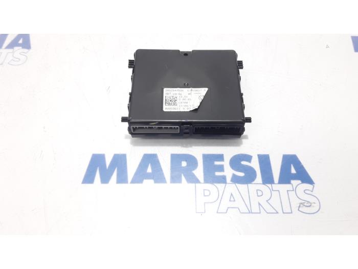 Gebruikte Computer Diversen Renault Captur I (2R) 0.9 Energy TCE 12V Prijs € 131,25 Margeregeling aangeboden door Maresia Parts