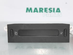 Gebruikte Display Interieur Citroen Berlingo 1.9 D Prijs € 15,00 Margeregeling aangeboden door Maresia Parts