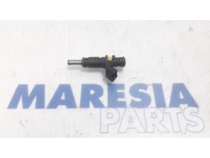 Gebruikte Injector (benzine injectie) Citroen C3 (SC) 1.6 16V VTi 120 Prijs € 20,00 Margeregeling aangeboden door Maresia Parts