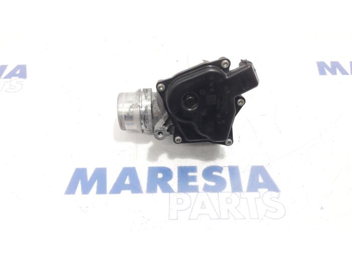 Gasklephuis van een Renault Grand Scénic III (JZ) 1.5 dCi 110 2012