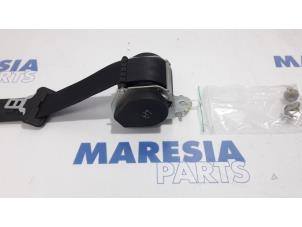 Gebruikte Veiligheidsgordel links-achter Dacia Duster (HS) 1.6 16V Prijs € 65,00 Margeregeling aangeboden door Maresia Parts