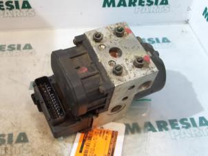 Gebruikte ABS Pomp Renault Kangoo (KC) 1.4 Prijs € 74,99 Margeregeling aangeboden door Maresia Parts