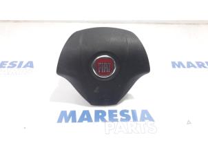 Gebruikte Airbag links (Stuur) Fiat Doblo Cargo (263) 1.6 D Multijet Prijs € 90,75 Inclusief btw aangeboden door Maresia Parts