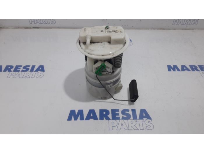 Gebruikte Tank element Pomp Dacia Logan MCV I (KS) 1.6 16V Prijs € 75,00 Margeregeling aangeboden door Maresia Parts