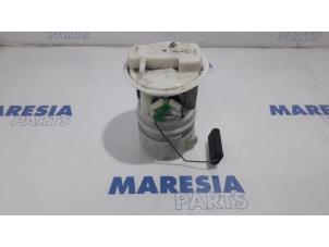 Gebruikte Tank element Pomp Dacia Logan MCV (KS) 1.6 16V Prijs € 75,00 Margeregeling aangeboden door Maresia Parts