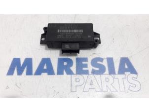 Gebruikte PDC Module Renault Clio IV (5R) 0.9 Energy TCE 90 12V Prijs € 35,00 Margeregeling aangeboden door Maresia Parts
