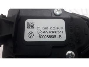 Sensor Gaspedaalpositie van een Renault Captur I (2R) 1.2 TCE 16V EDC 2017