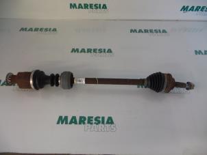 Gebruikte Steekas rechts-voor Renault Twingo (C06) 1.2 16V Prijs € 65,00 Margeregeling aangeboden door Maresia Parts