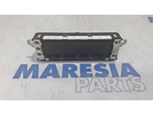 Gebruikte Display Interieur Peugeot Partner Tepee (7A/B/C/D/E/F/G/J/P/S) 1.6 HDI 90 16V Phase 1 Prijs € 30,00 Margeregeling aangeboden door Maresia Parts