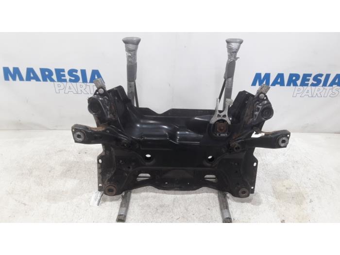 Gebruikte Subframe Citroen C5 III Berline (RD) 2.0 HDiF 16V 160 Prijs € 105,00 Margeregeling aangeboden door Maresia Parts