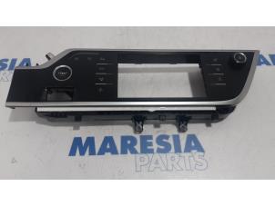 Gebruikte Bedieningspaneel Multi Media Citroen C4 Picasso (3D/3E) 1.6 e-HDi 115 Prijs € 90,00 Margeregeling aangeboden door Maresia Parts