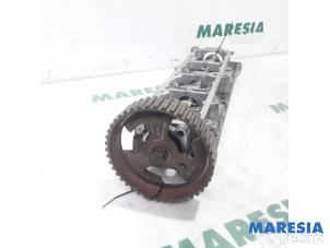 Gebruikte Nokkenas Citroen C3 (SC) 1.6 HDi 92 Prijs € 105,00 Margeregeling aangeboden door Maresia Parts