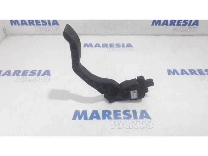 Gebruikte Sensor Gaspedaalpositie Peugeot 207/207+ (WA/WC/WM) 1.6 16V VTi Prijs € 50,00 Margeregeling aangeboden door Maresia Parts