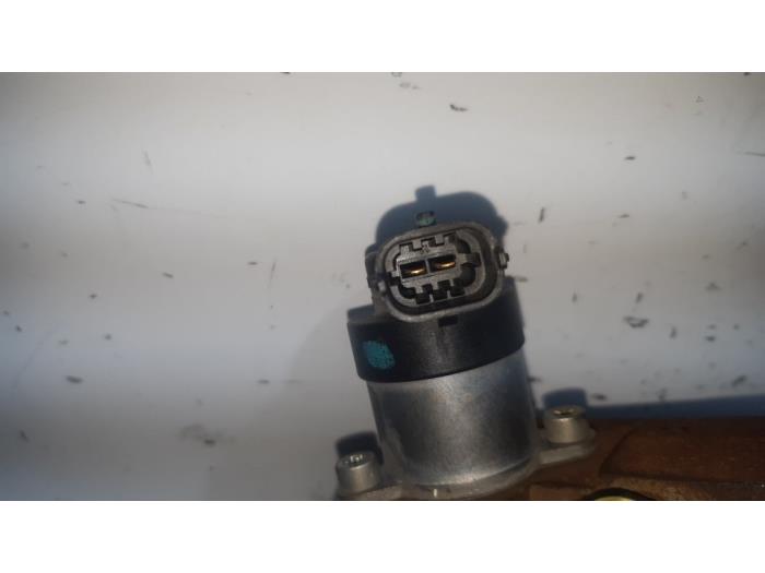 Brandstofpomp Mechanisch van een Renault Koleos I 2.0 dCi 16V 2008