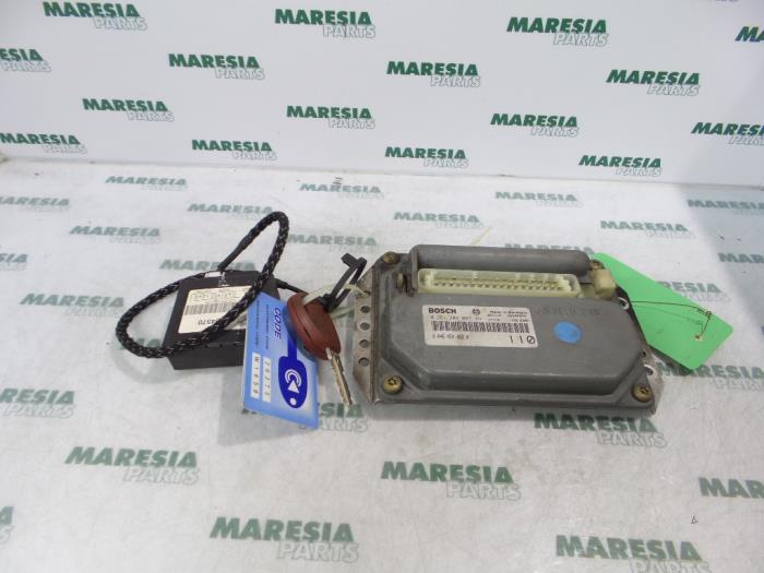 Gebruikte Computer Motormanagement Fiat Bravo (182A) 1.4 S,SX 12V Prijs € 105,00 Margeregeling aangeboden door Maresia Parts