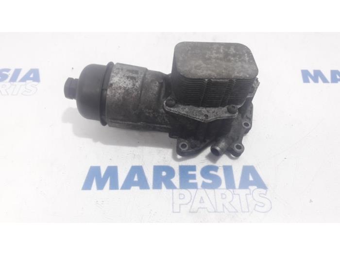 Gebruikte Oliefilterhouder Peugeot 207/207+ (WA/WC/WM) 1.6 HDi 16V Prijs € 60,00 Margeregeling aangeboden door Maresia Parts
