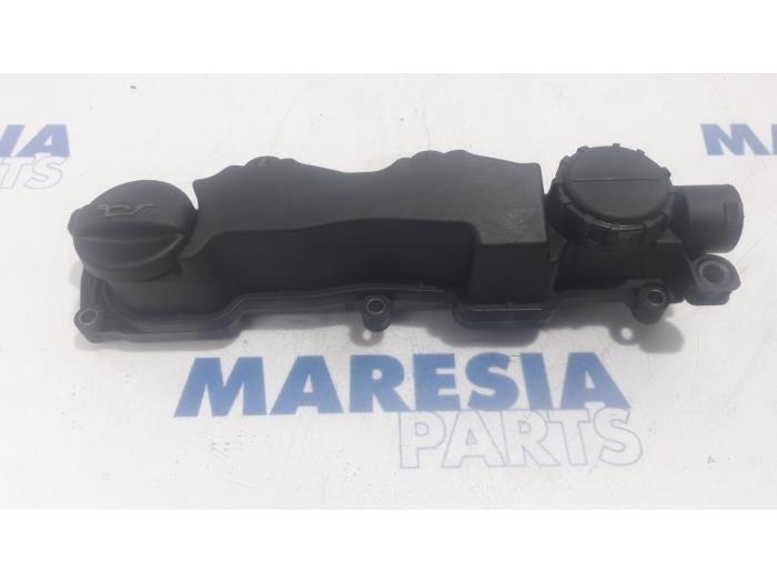 Gebruikte Kleppendeksel Peugeot 207/207+ (WA/WC/WM) 1.6 HDi 16V Prijs € 35,00 Margeregeling aangeboden door Maresia Parts