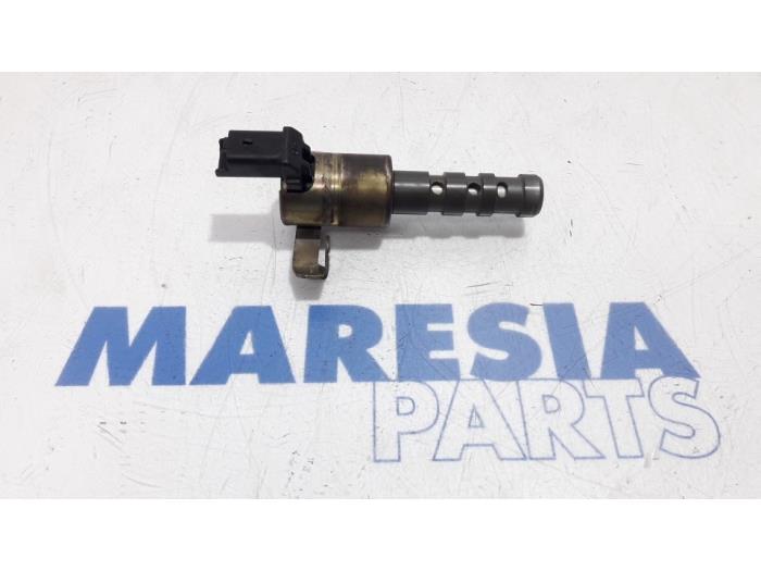 Gebruikte Nokkenas Sensor Renault Laguna II Grandtour (KG) 2.0 16V Prijs € 50,00 Margeregeling aangeboden door Maresia Parts