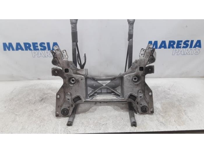 Gebruikte Subframe Citroen C5 III Berline (RD) 2.0 16V Prijs € 75,00 Margeregeling aangeboden door Maresia Parts