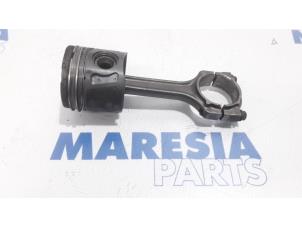 Gebruikte Zuiger Citroen Nemo (AA) 1.3 HDi 75 Prijs € 75,00 Margeregeling aangeboden door Maresia Parts