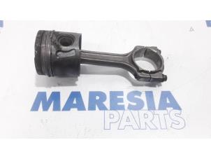 Gebruikte Zuiger Citroen Nemo (AA) 1.3 HDi 75 Prijs € 75,00 Margeregeling aangeboden door Maresia Parts