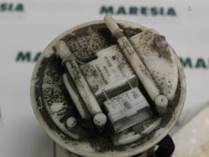 Gebruikte Brandstofpomp Elektrisch Alfa Romeo 147 (937) 1.9 JTD Prijs € 50,00 Margeregeling aangeboden door Maresia Parts