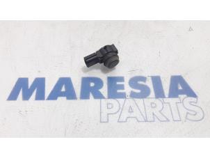 Gebruikte Parkeersensor Renault Espace (RFCJ) 1.6 Energy dCi 160 EDC Prijs € 30,00 Margeregeling aangeboden door Maresia Parts