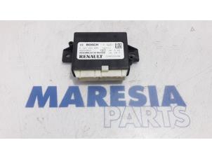 Gebruikte Module PDC Renault Espace (RFCJ) 1.6 Energy dCi 160 EDC Prijs € 141,75 Margeregeling aangeboden door Maresia Parts