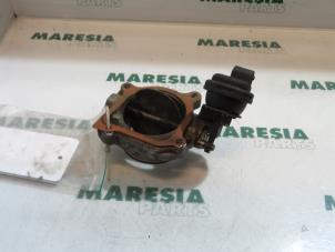 Gebruikte Gasklephuis Renault Laguna II Grandtour (KG) 2.2 dCi 150 16V Prijs € 105,00 Margeregeling aangeboden door Maresia Parts