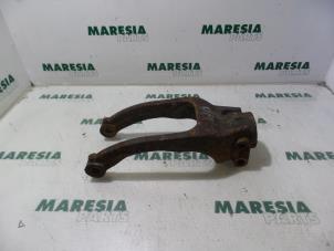 Gebruikte Draagarm onder links-voor Alfa Romeo 166 2.5 V6 24V Prijs € 35,00 Margeregeling aangeboden door Maresia Parts