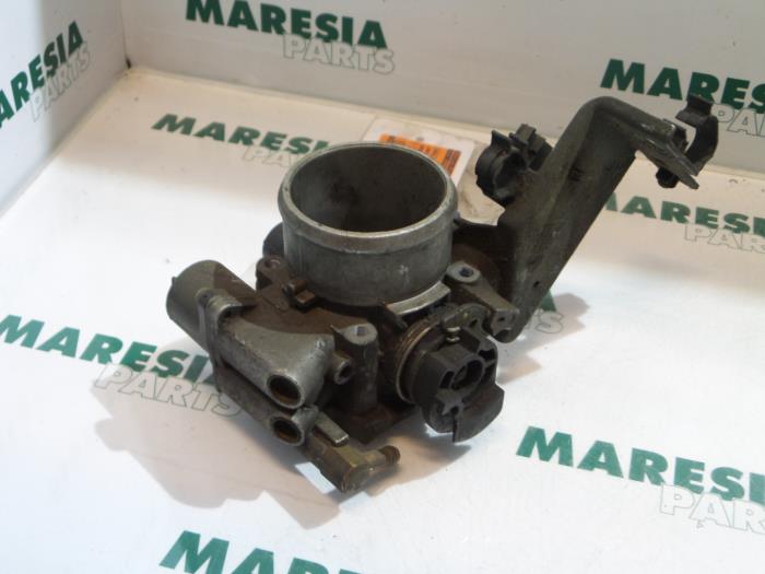Gebruikte Gasklephuis Lancia Dedra SW 1.8 IE Prijs € 50,00 Margeregeling aangeboden door Maresia Parts