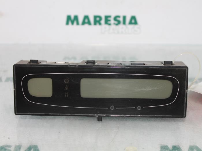 Gebruikte Display Interieur Renault Laguna II (BG) 1.8 16V Prijs € 15,00 Margeregeling aangeboden door Maresia Parts