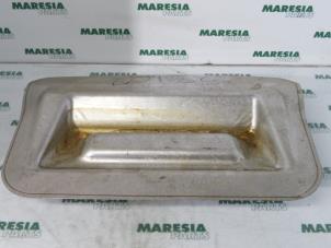 Gebruikte Stoel airbag (zitplaats) Renault Clio III (BR/CR) 1.4 16V Prijs € 40,00 Margeregeling aangeboden door Maresia Parts