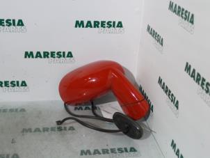 Gebruikte Spiegel Buiten rechts Fiat Barchetta (183) 1.8 16V Prijs € 50,00 Margeregeling aangeboden door Maresia Parts