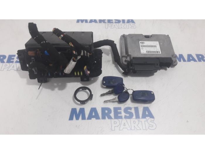 Gebruikte Computer Motormanagement Fiat Panda (169) 1.2 Fire Prijs € 288,75 Margeregeling aangeboden door Maresia Parts