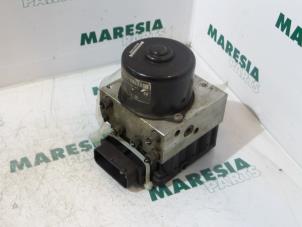Gebruikte ABS Pomp Peugeot 206 (2A/C/H/J/S) 2.0 GT,GTI 16V Prijs € 75,00 Margeregeling aangeboden door Maresia Parts