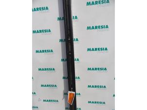 Gebruikte Stoel Rails links Renault Espace (JK) 2.0 16V Turbo Prijs € 40,00 Margeregeling aangeboden door Maresia Parts